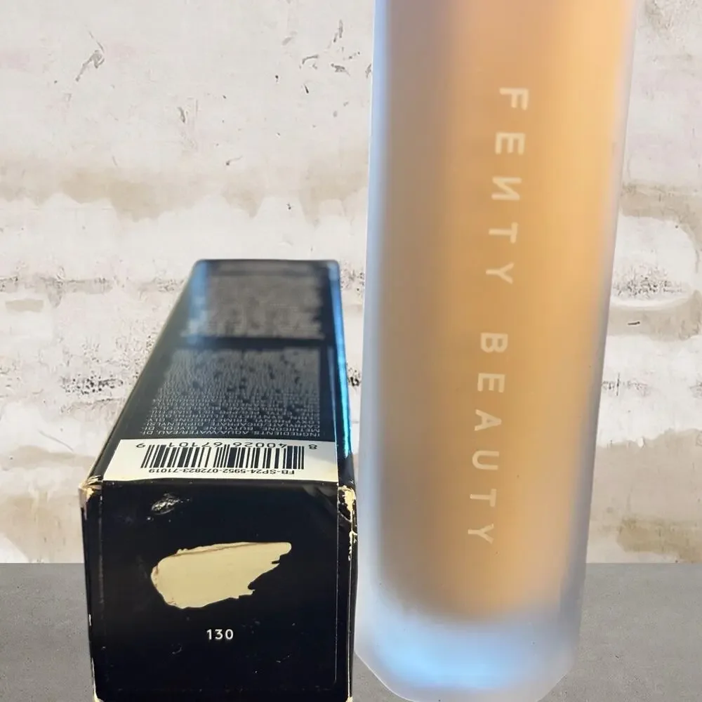 Fenty Beauty Soft’Lit Naturally Luminous Hydrating Longwear Foundation 130 NIB
